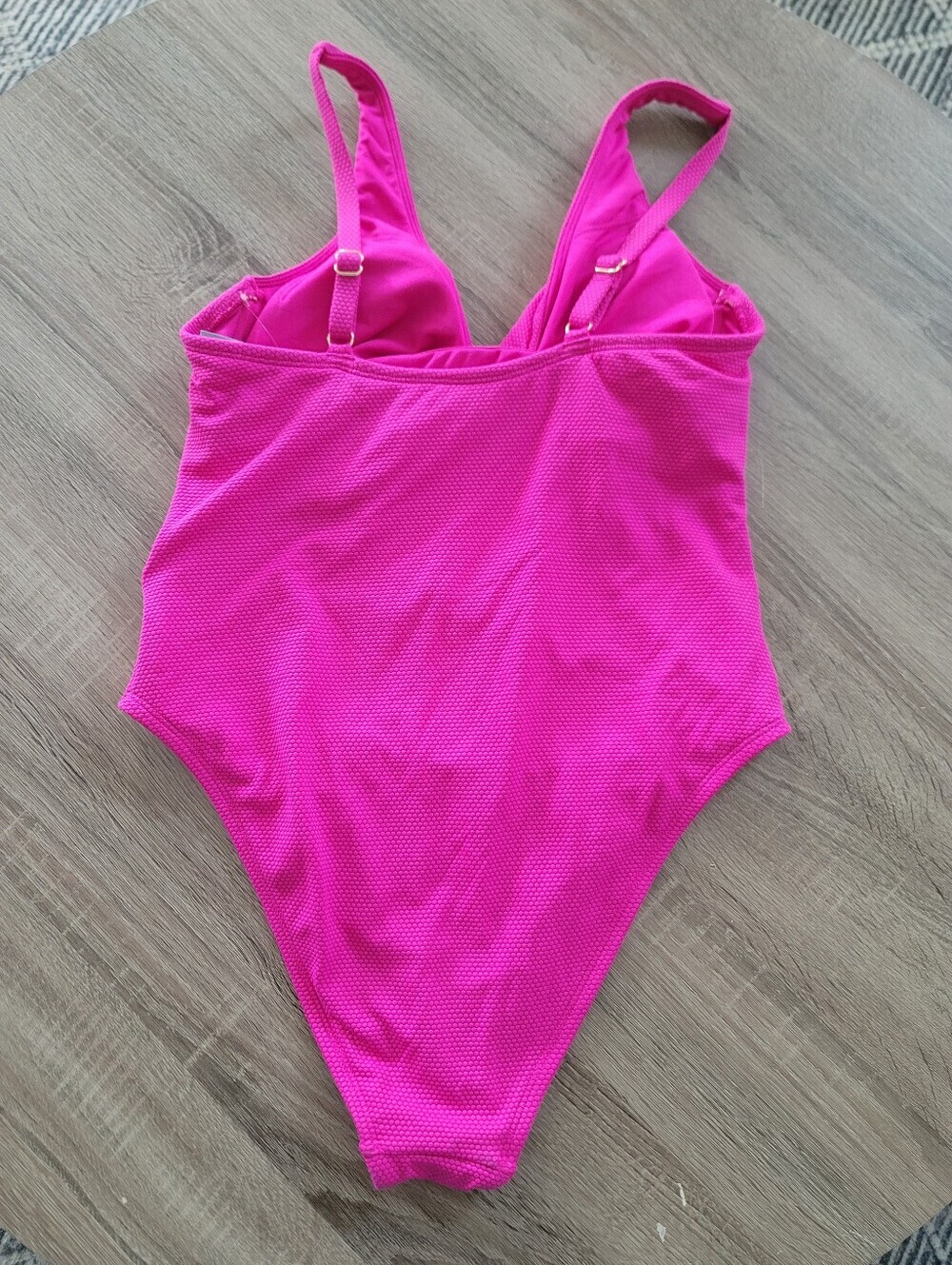 *NWT* Shade & Shore, Twist Cut Out High Leg Deep Pink Onepiece Swim, Sz XL (16) - Picture 6 of 8